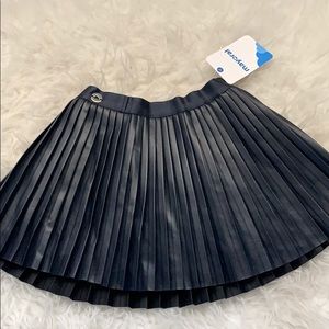 Faux leather pleated skirt